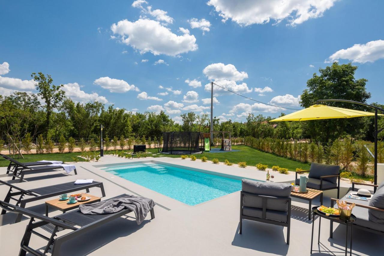 Bandelli Villas Oklaj Экстерьер фото